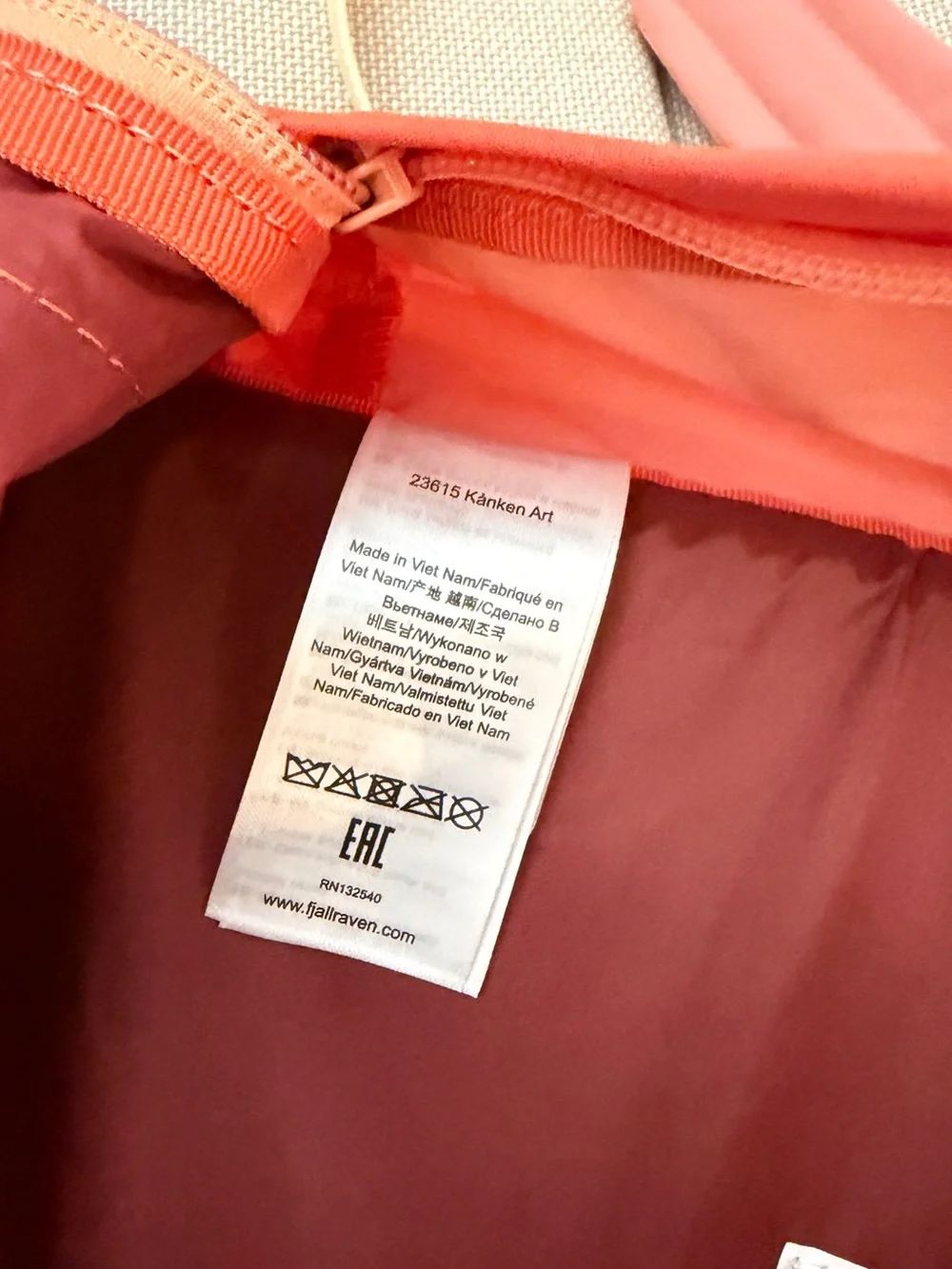 Kånken Two-Tone Coral Backpack